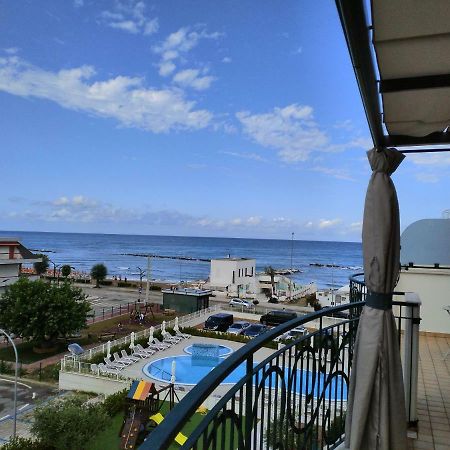 Apartament Penthouse On The Adriatic Sea Martinsicuro Zewnętrze zdjęcie