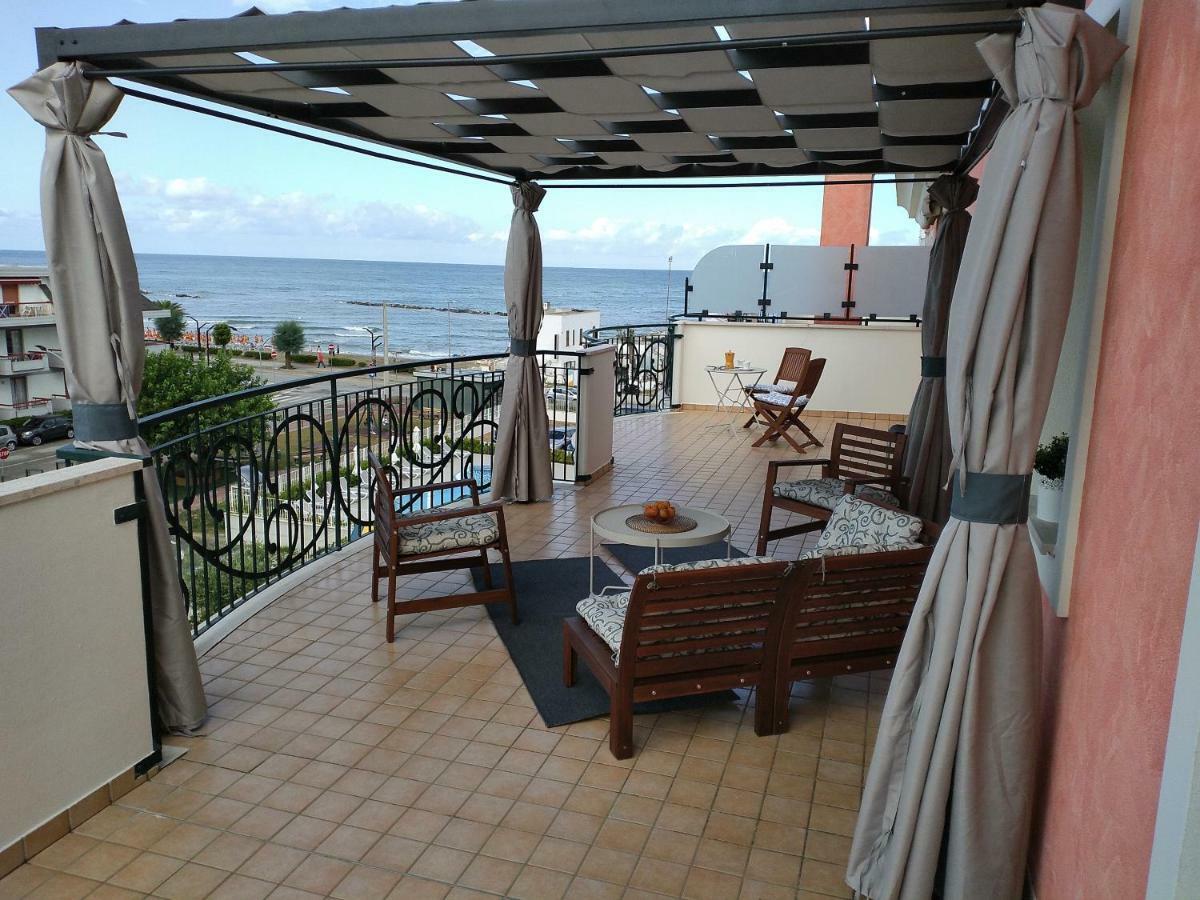 Apartament Penthouse On The Adriatic Sea Martinsicuro Zewnętrze zdjęcie